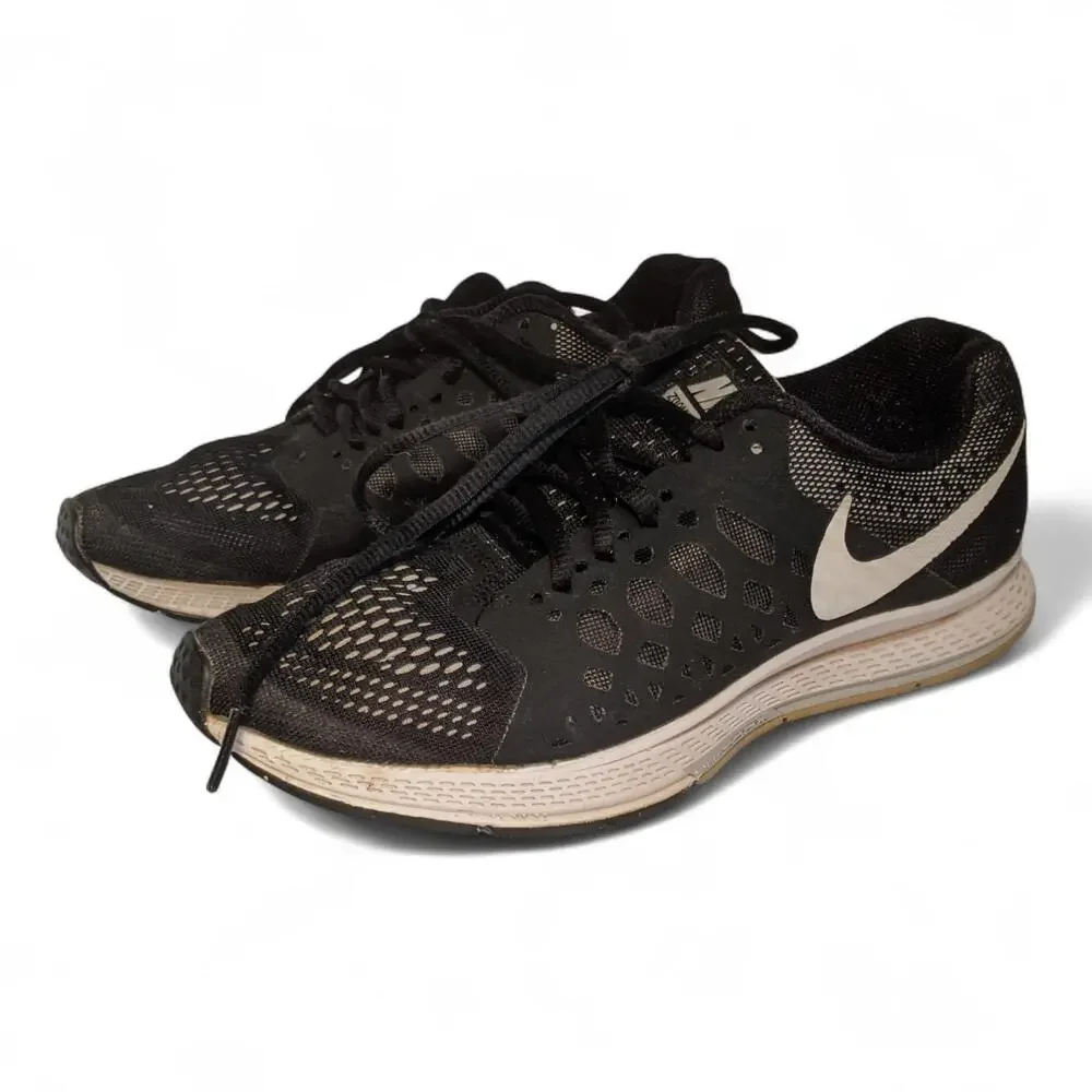 Nike Women's 7.5 Zoom Pegasus Black And White Tennis Shoes